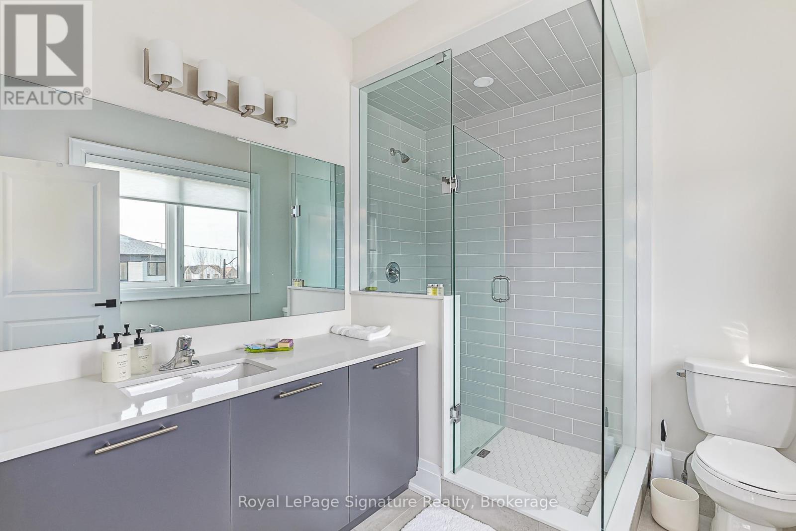 












114 CLEMENT LANE

,
Blue Mountains,




Ontario
N0H1J0

