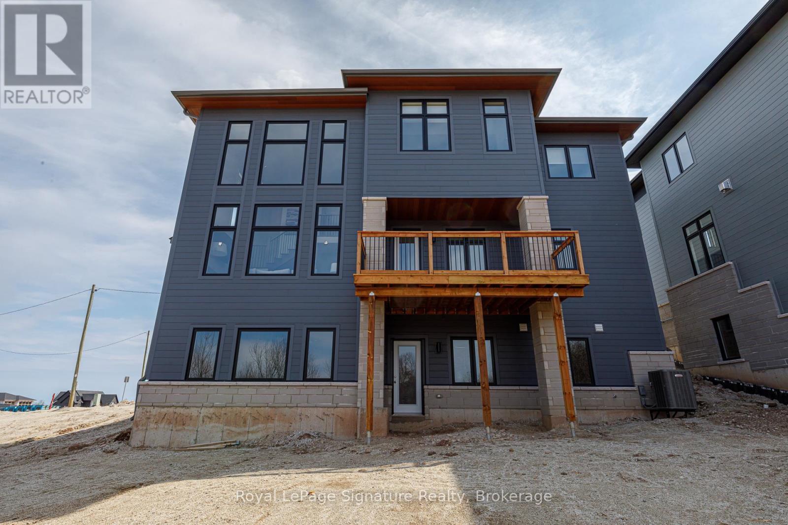 












114 CLEMENT LANE

,
Blue Mountains,




Ontario
N0H1J0

