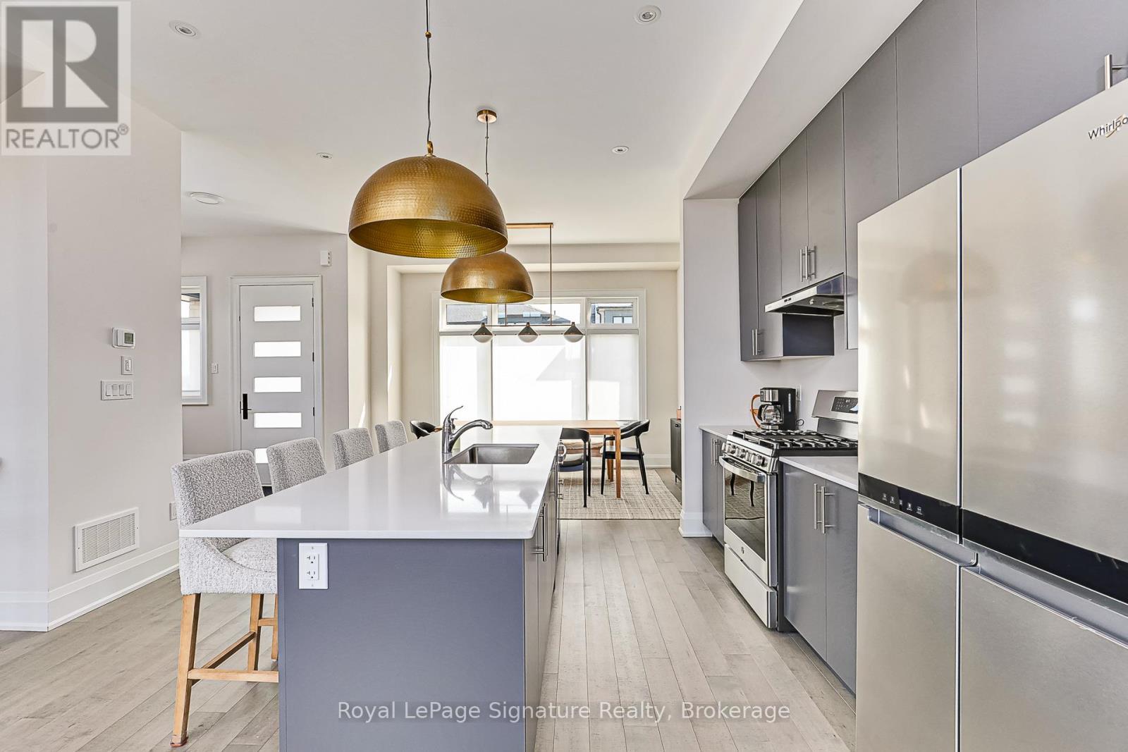 












114 CLEMENT LANE

,
Blue Mountains,




Ontario
N0H1J0

