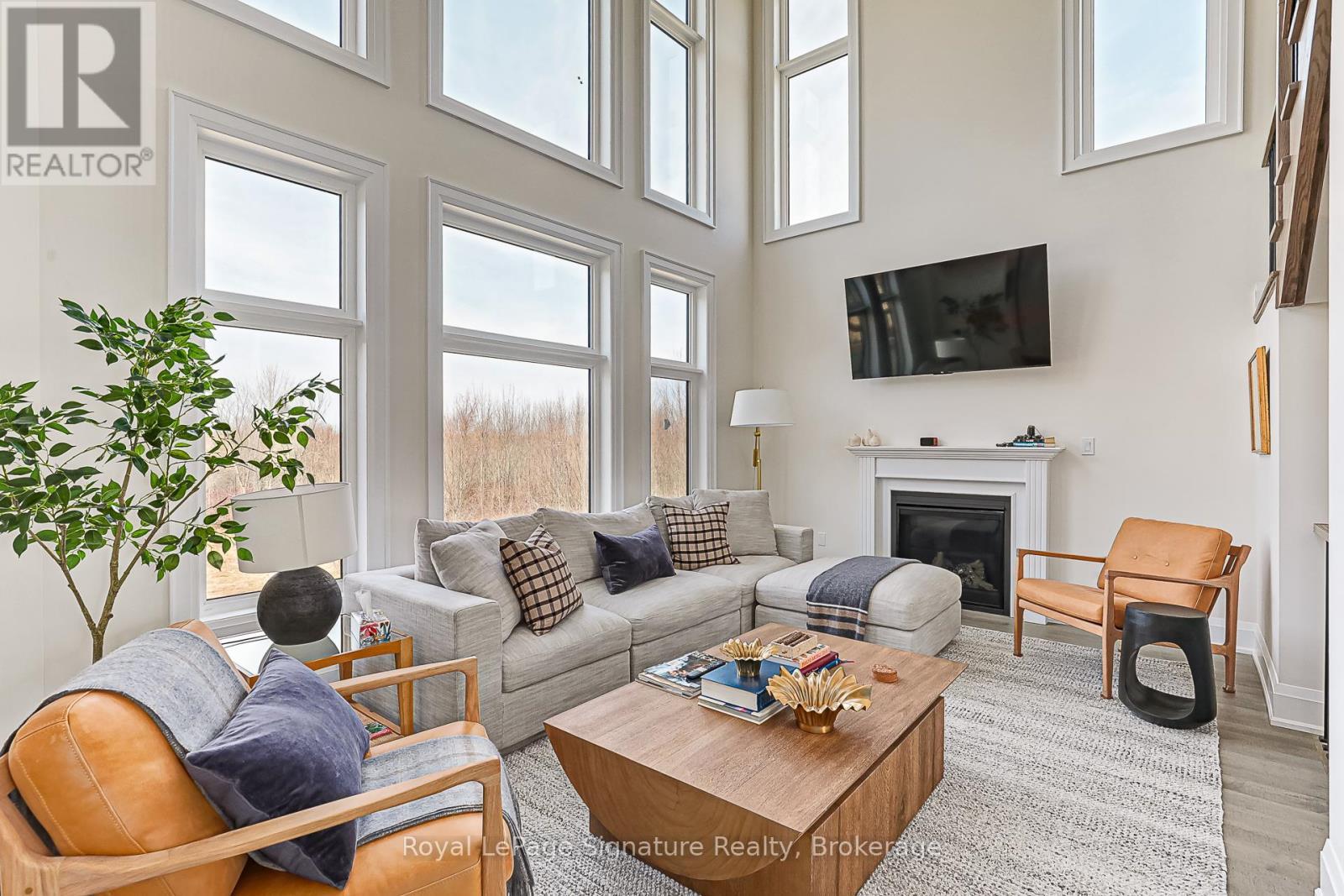 












114 CLEMENT LANE

,
Blue Mountains,




Ontario
N0H1J0

