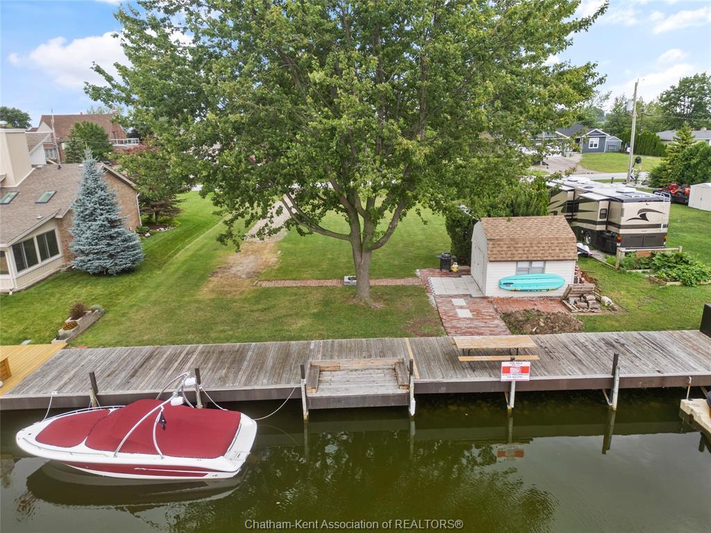









19155


Light Cove

Avenue,
Lighthouse Cove,







ON
N0P 2L0

