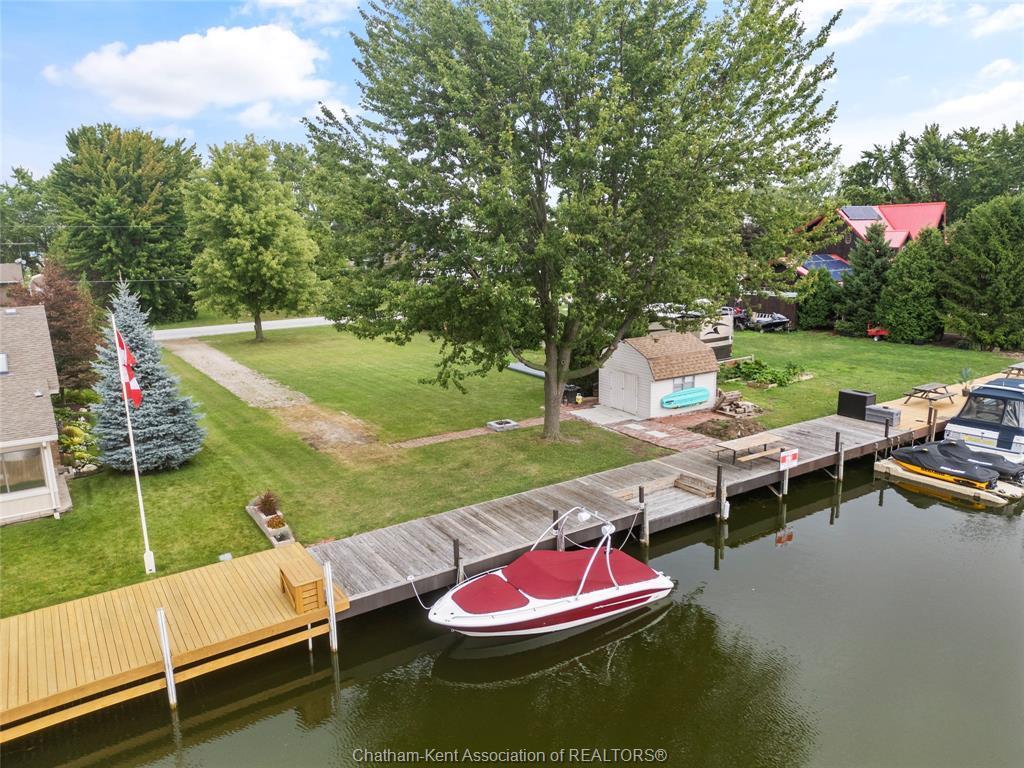 









19155


Light Cove

Avenue,
Lighthouse Cove,







ON
N0P 2L0

