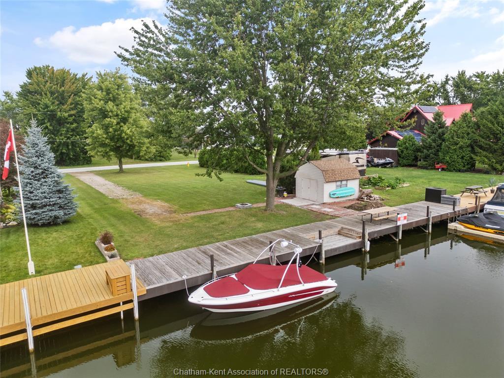 









19155


Light Cove

Avenue,
Lighthouse Cove,







ON
N0P 2L0

