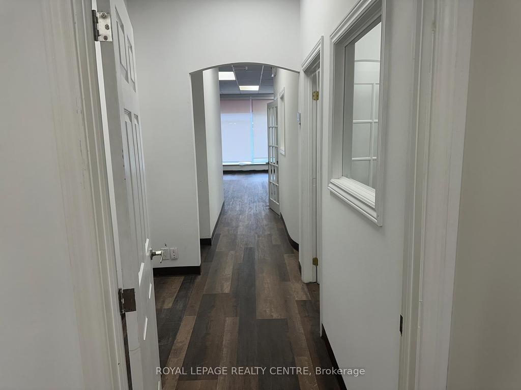 









250


Lakeshore

Road East, B,
Mississauga,




ON
L5G 1G6

