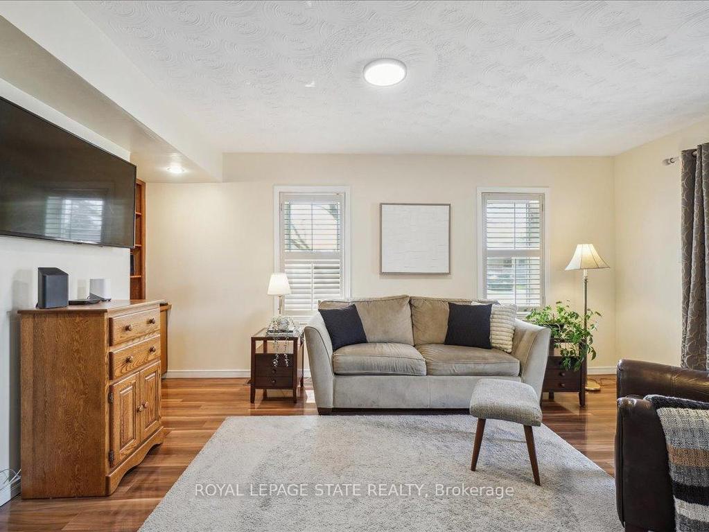 









68


Greenwood

Street,
Hamilton,




ON
L8T 3N3

