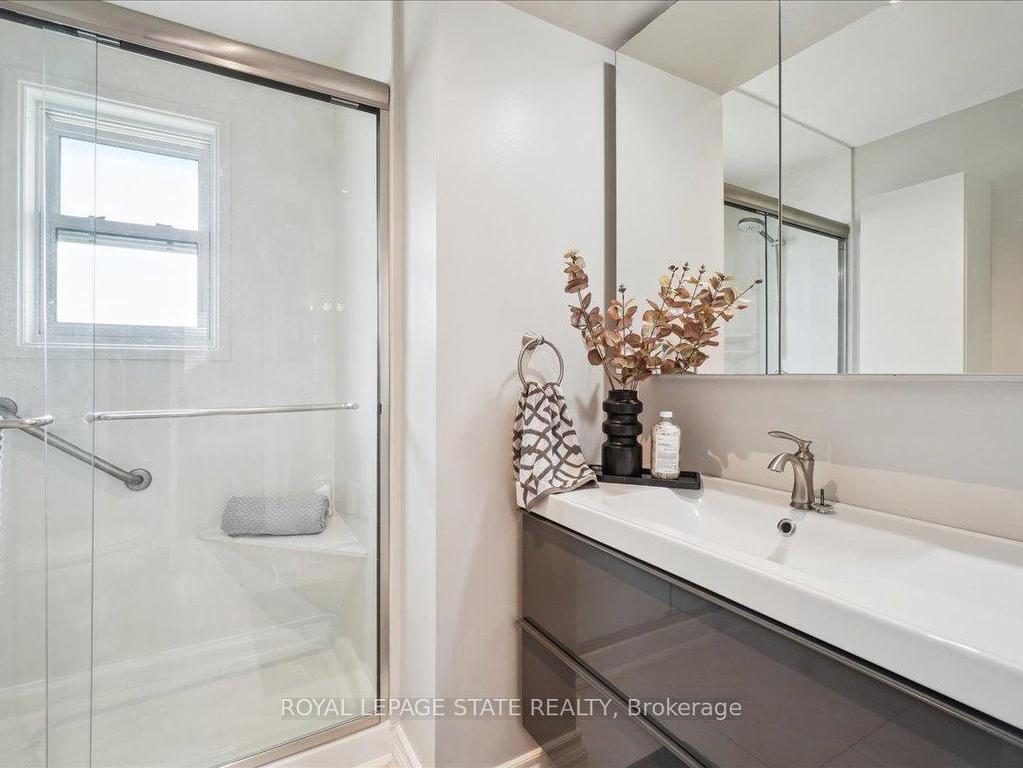 









68


Greenwood

Street,
Hamilton,




ON
L8T 3N3

