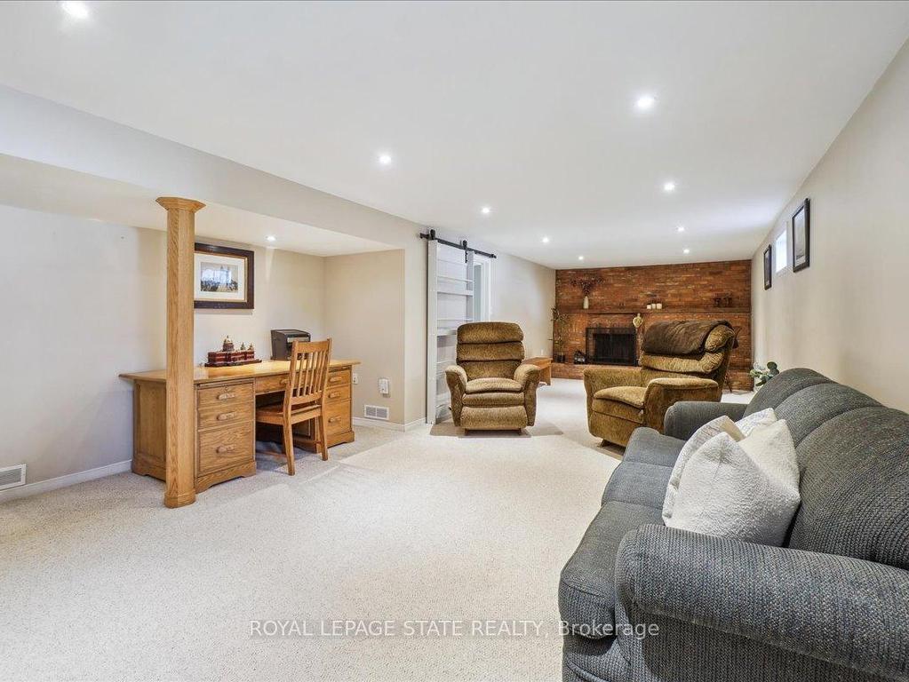 









68


Greenwood

Street,
Hamilton,




ON
L8T 3N3

