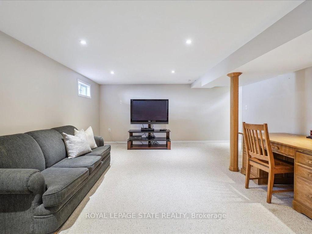 









68


Greenwood

Street,
Hamilton,




ON
L8T 3N3

