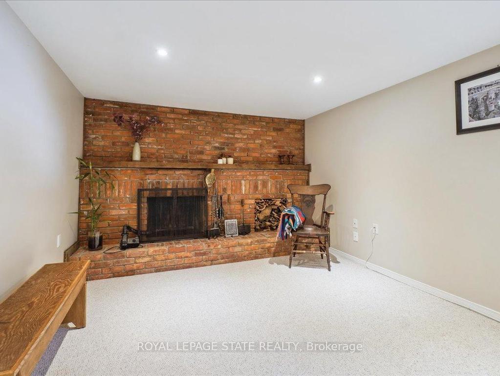 









68


Greenwood

Street,
Hamilton,




ON
L8T 3N3

