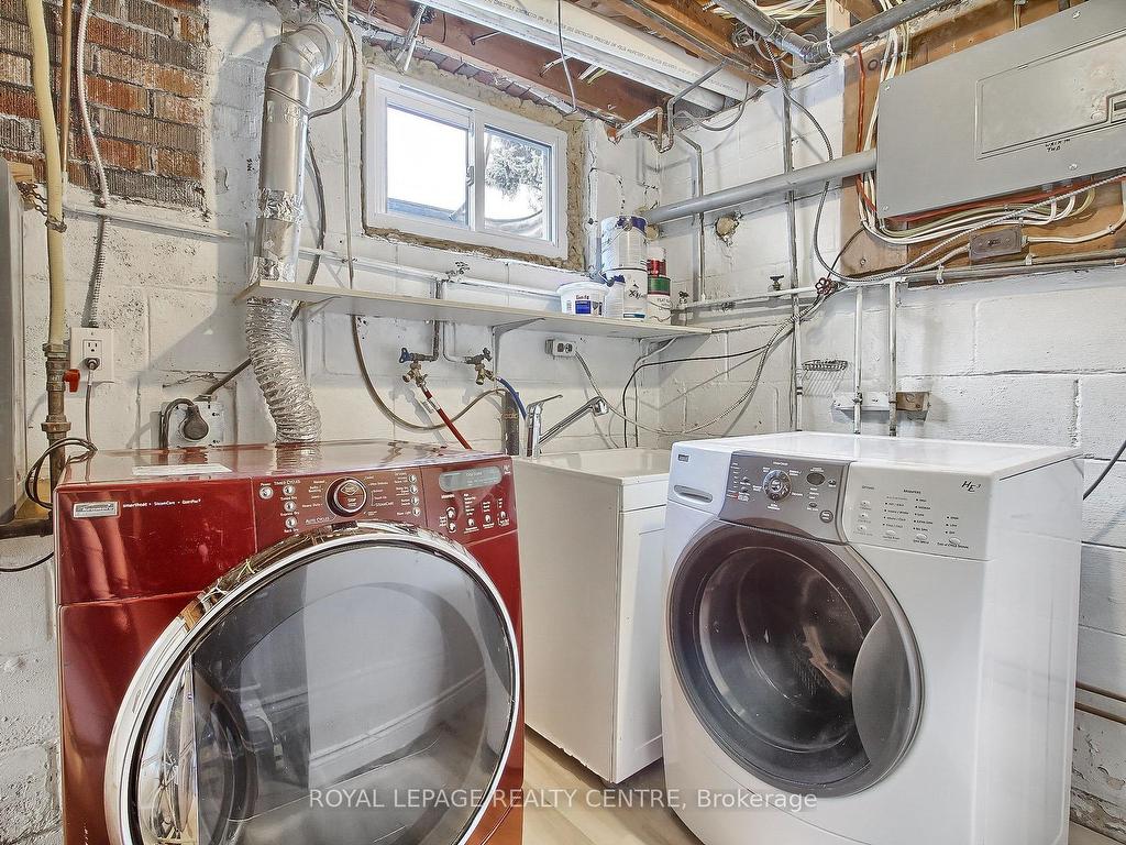 









2552


Whaley

Drive, Lower,
Mississauga,




ON
L5B 1X2

