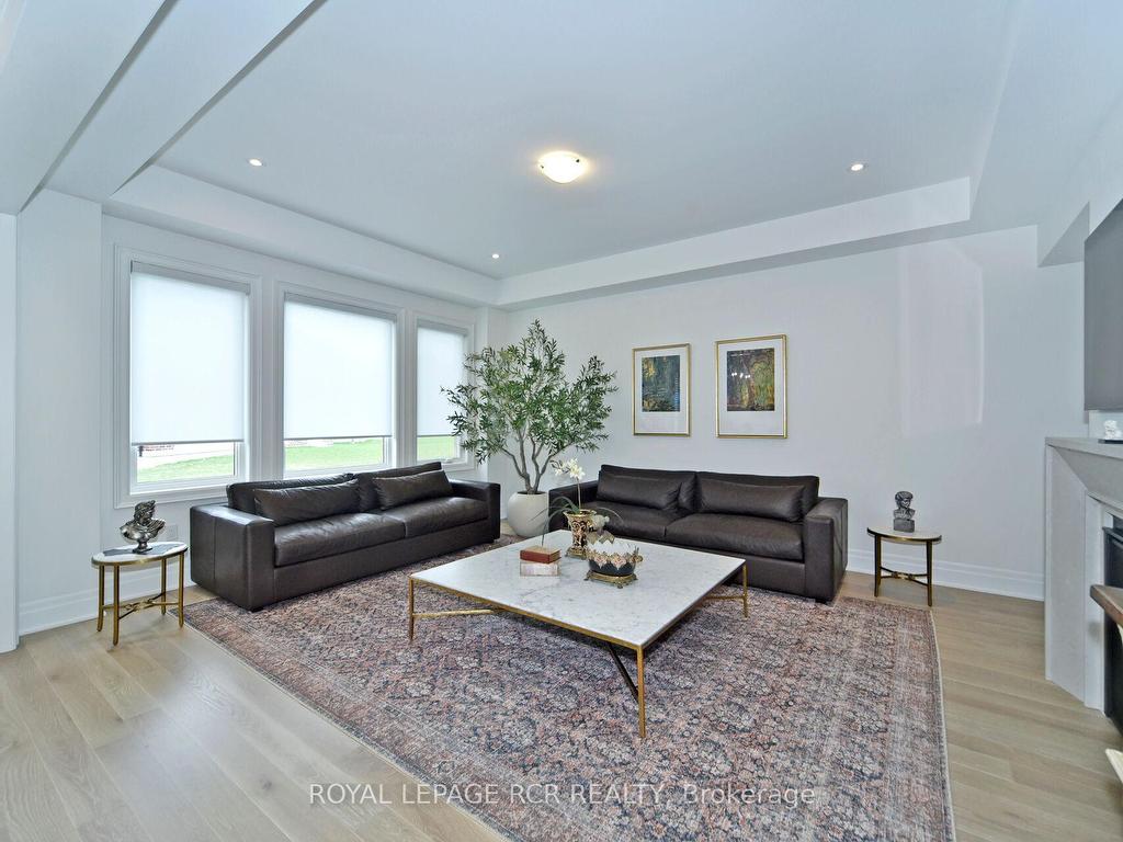 









200


Silver Creek

Drive,
Vaughan,




ON
L3L 0B5

