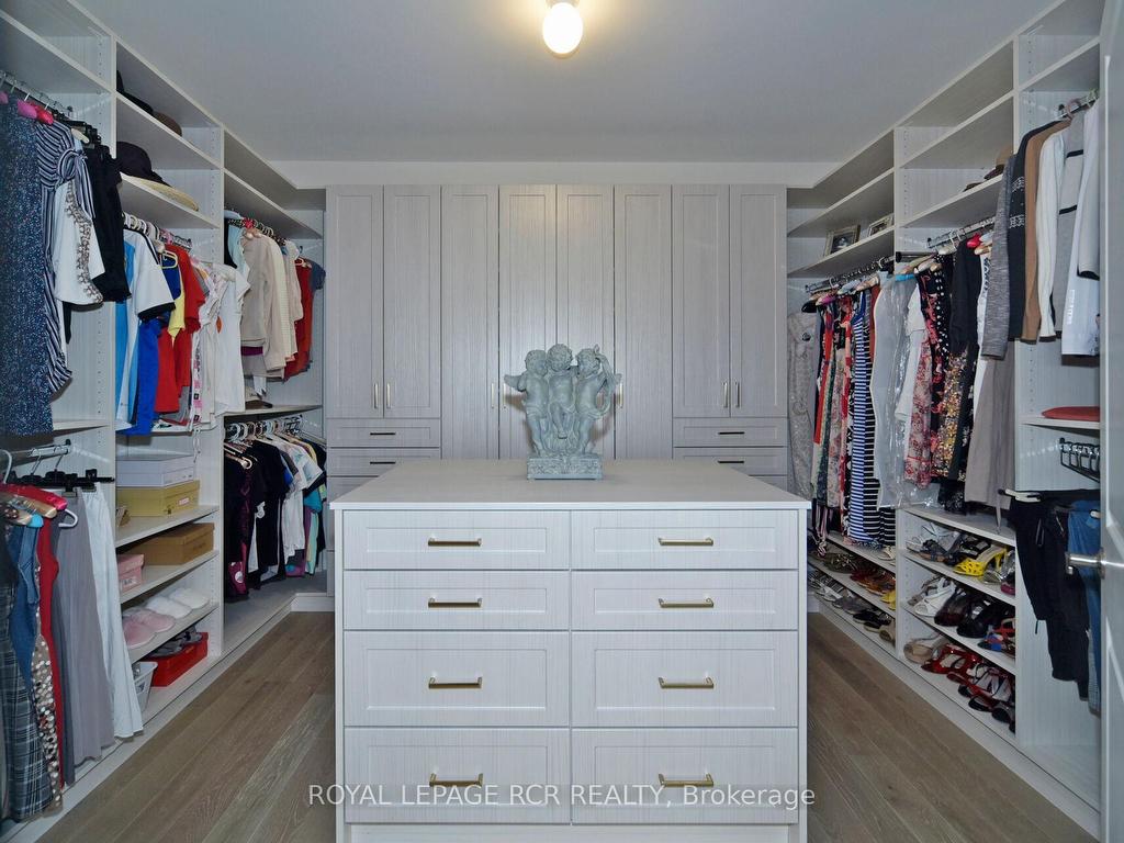 









200


Silver Creek

Drive,
Vaughan,




ON
L3L 0B5

