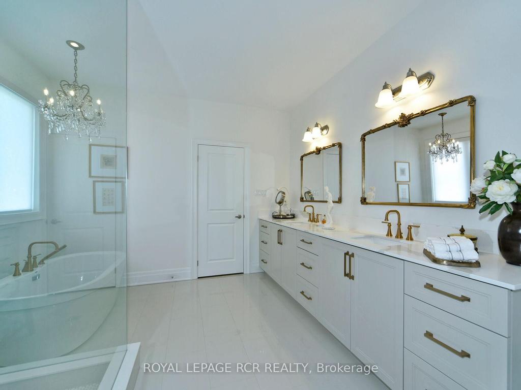 









200


Silver Creek

Drive,
Vaughan,




ON
L3L 0B5

