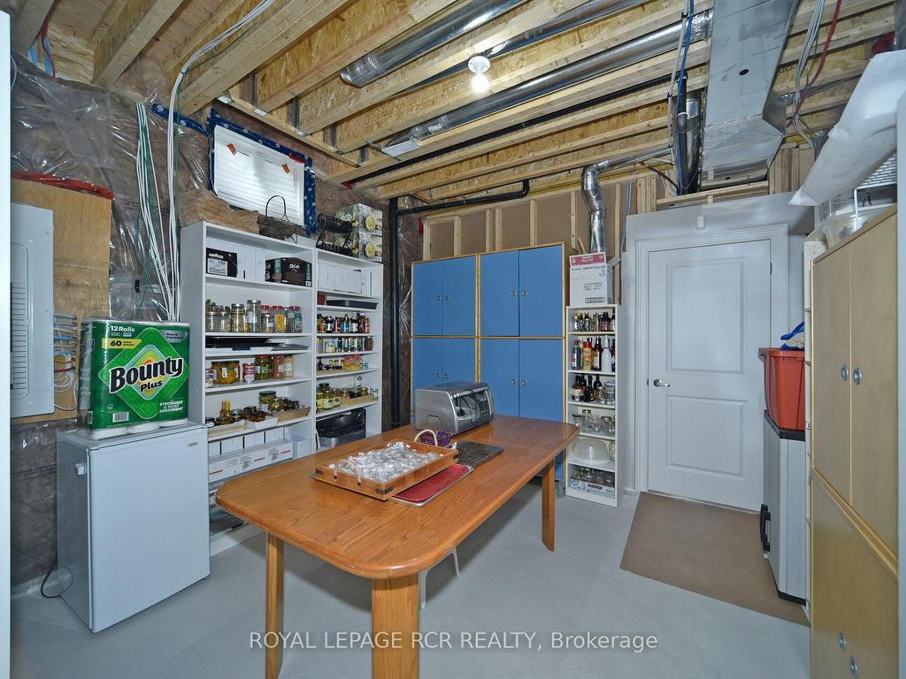 









200


Silver Creek

Drive,
Vaughan,




ON
L3L 0B5

