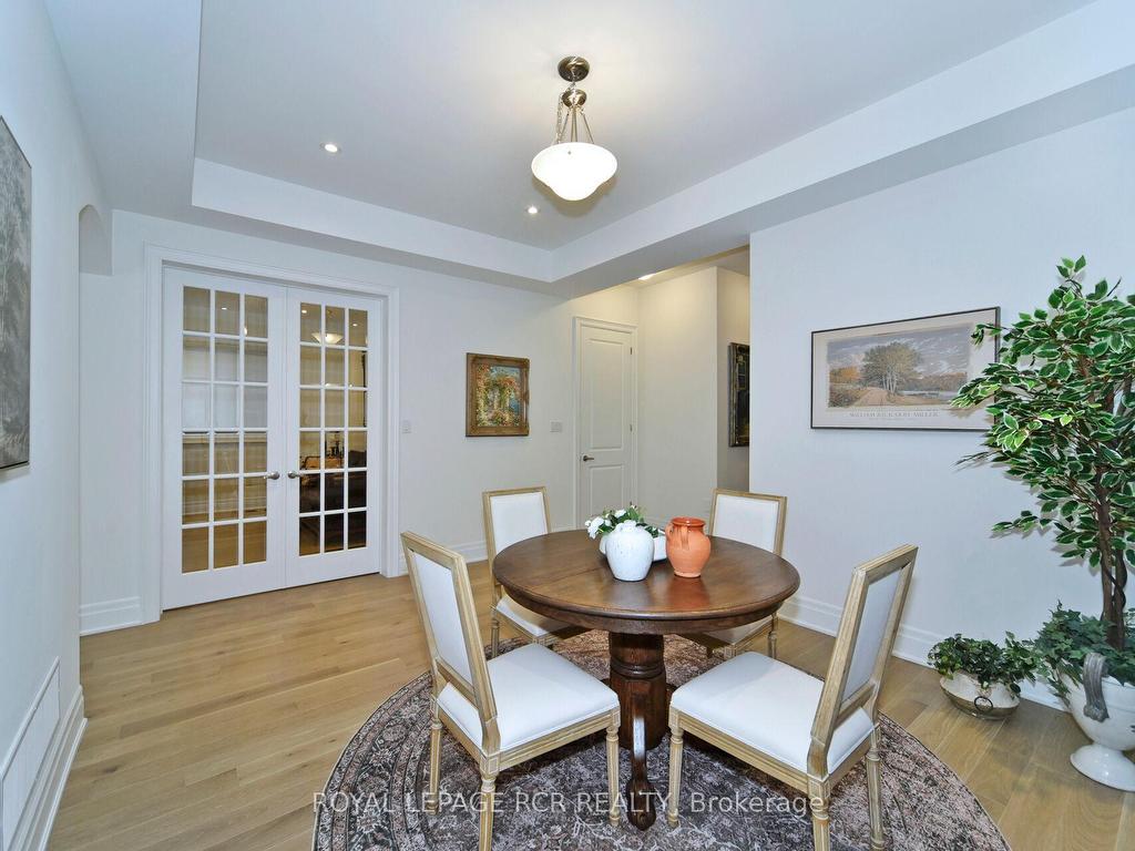 









200


Silver Creek

Drive,
Vaughan,




ON
L3L 0B5

