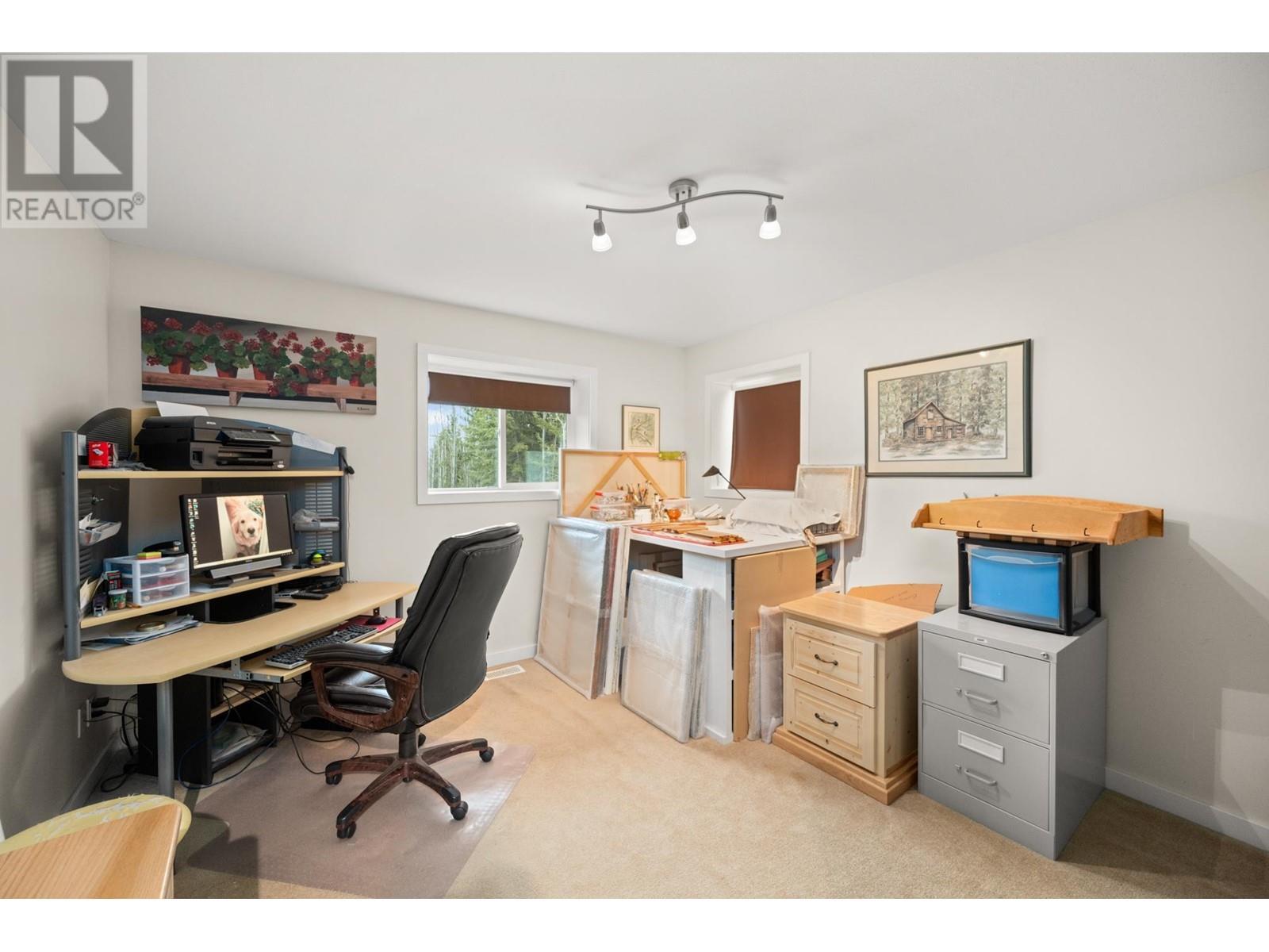 












6594 FOOTHILLS ROAD

,
100 Mile House,




British Columbia
V0K2E3

