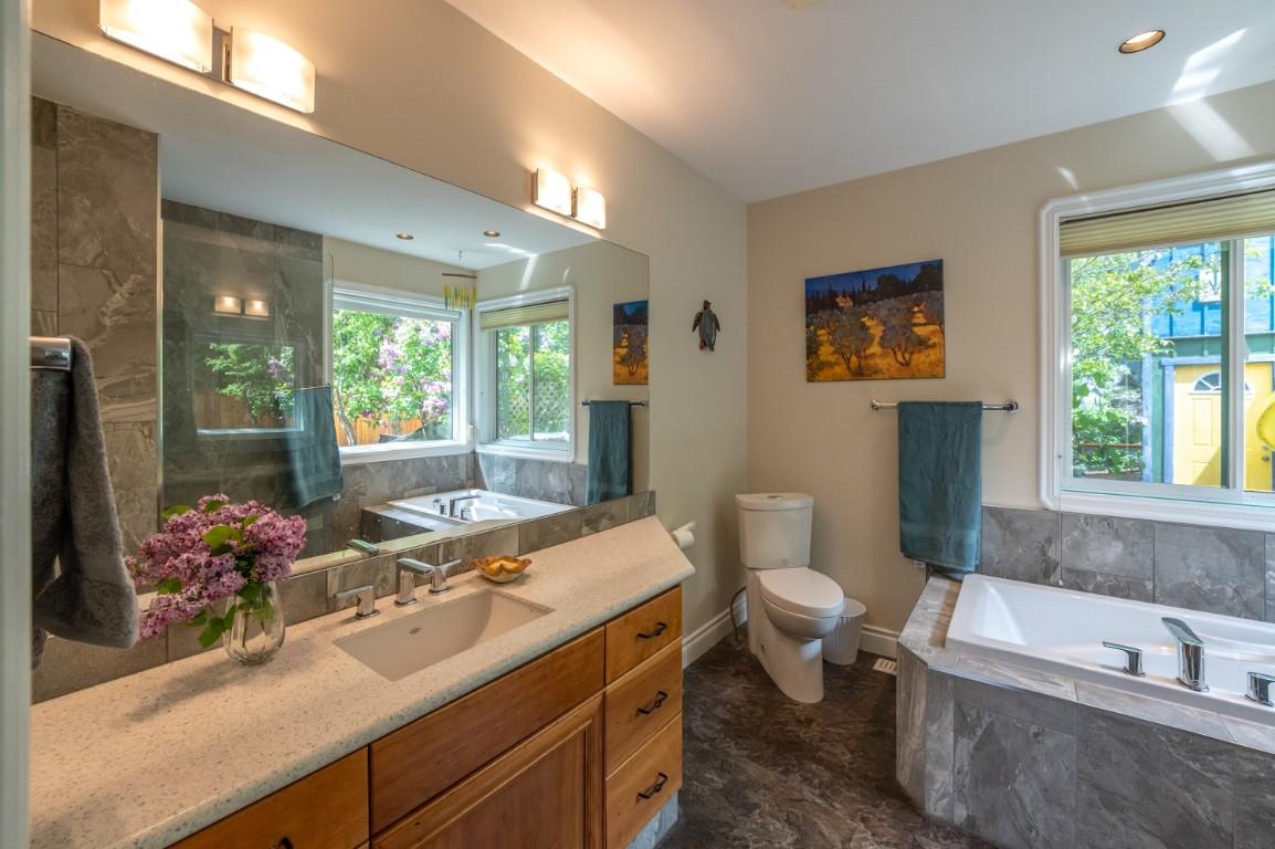 









124


Big Horn

Trail,
Okanagan Falls,




BC
V0H 1R0

