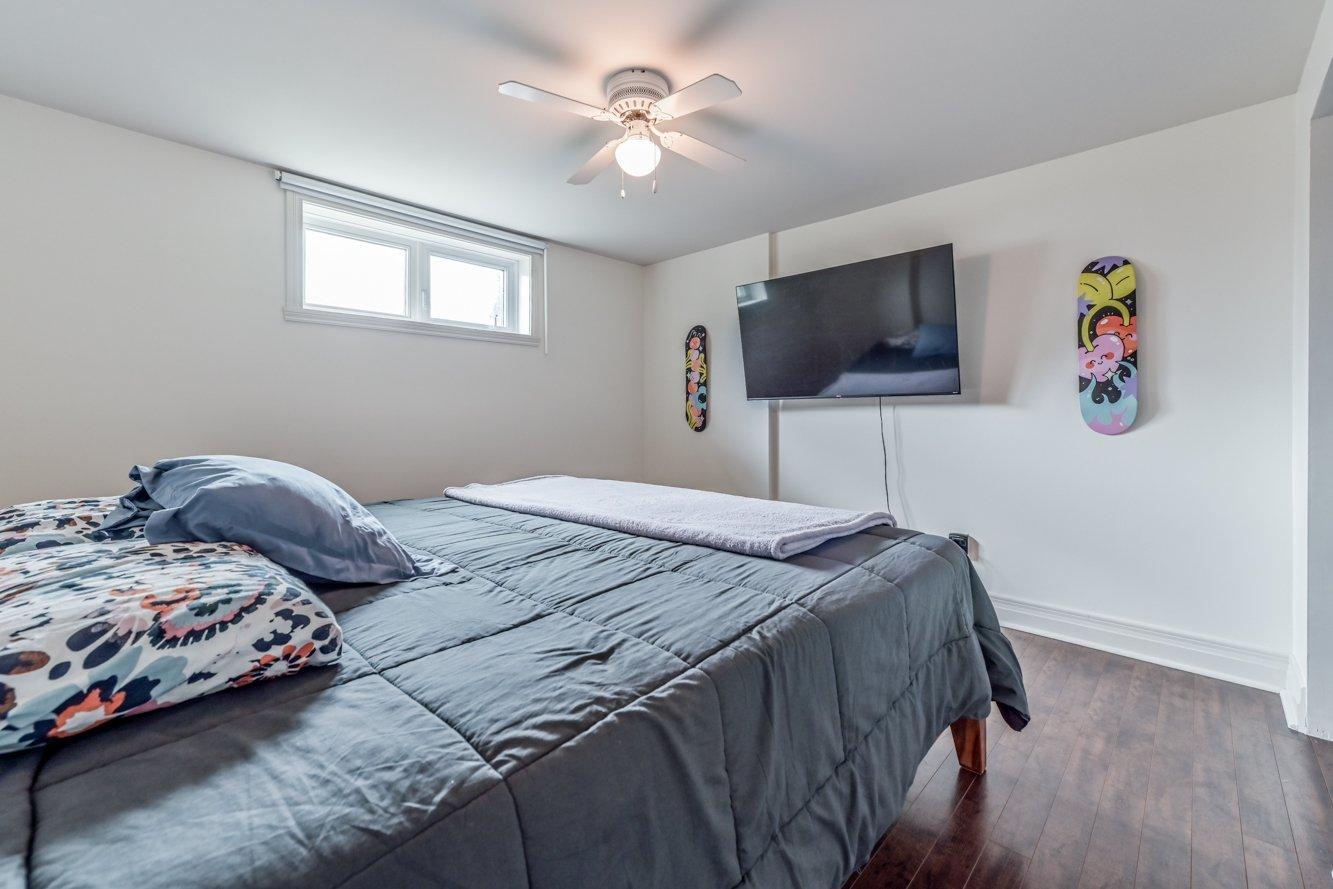 









2052


Rue Honoré-Mercier

,
Sainte-Julie,




QC
J3E2K1

