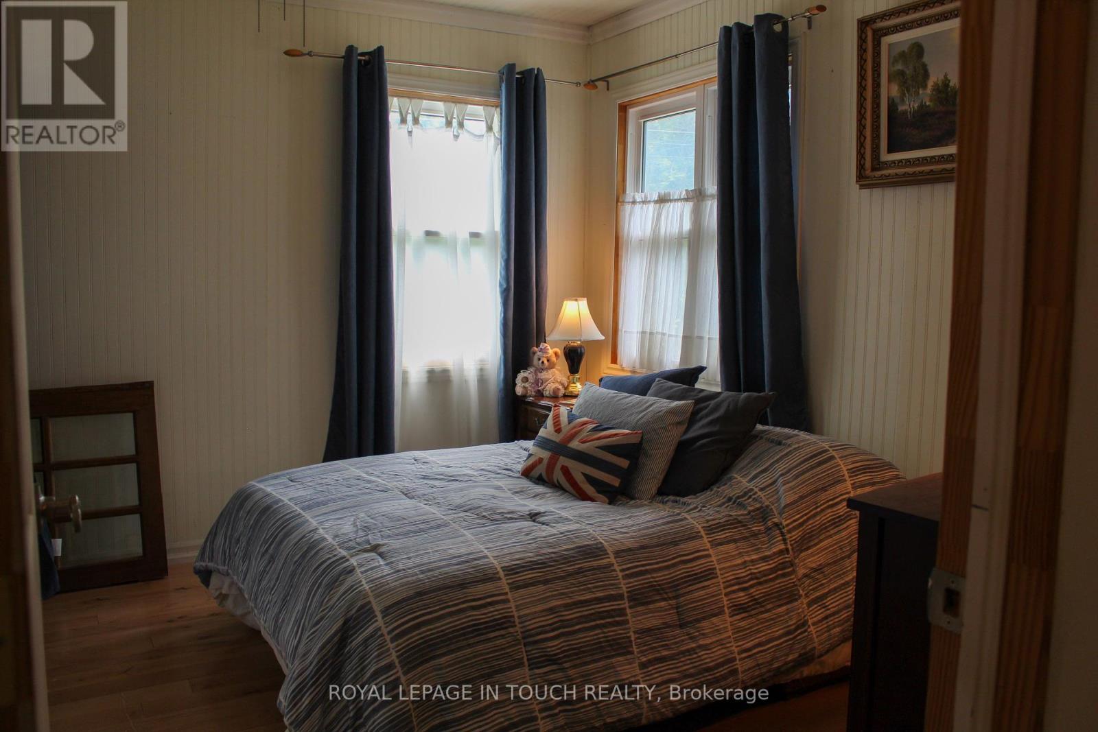












7698 OAK POINT ROAD

,
Ramara,




Ontario
L0K2B0

