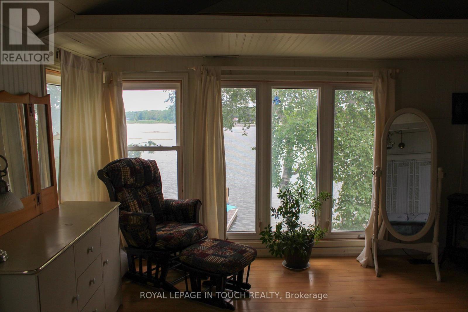 












7698 OAK POINT ROAD

,
Ramara,




Ontario
L0K2B0

