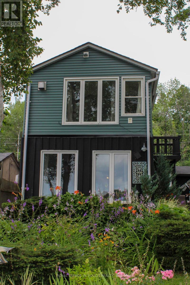 












7698 OAK POINT ROAD

,
Ramara,




Ontario
L0K2B0

