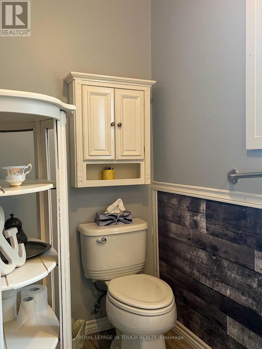 












7698 OAK POINT ROAD

,
Ramara,




Ontario
L0K2B0

