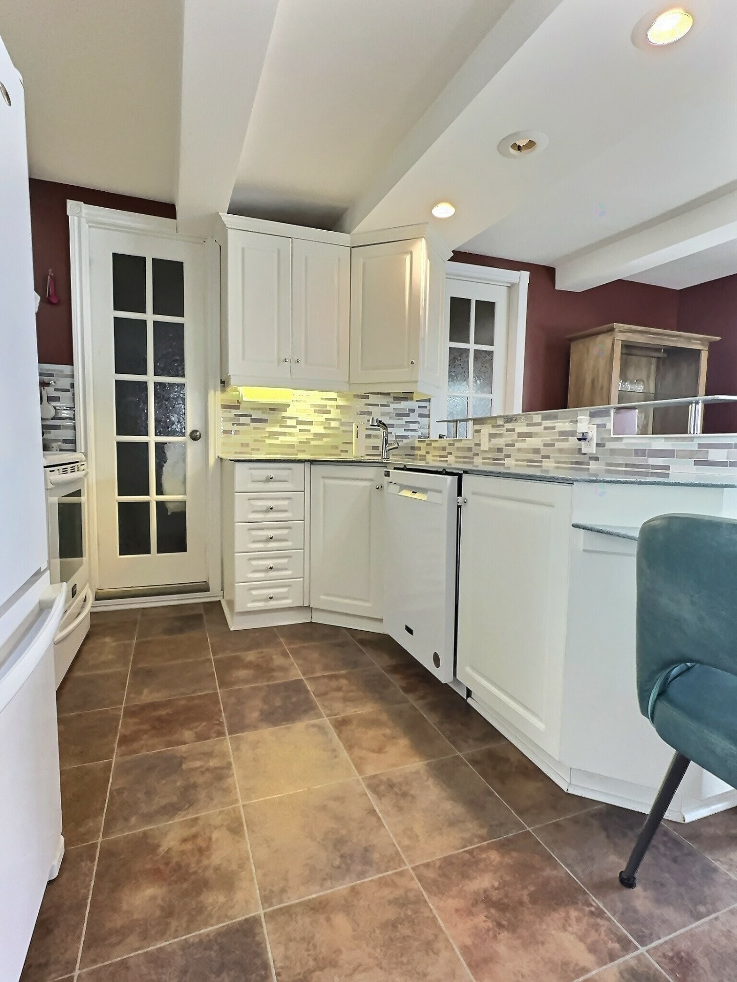 









528


Ch. du Lac-Cameron

,
Saint-Eugène-de-Guigues,




QC
J0Z3L0

