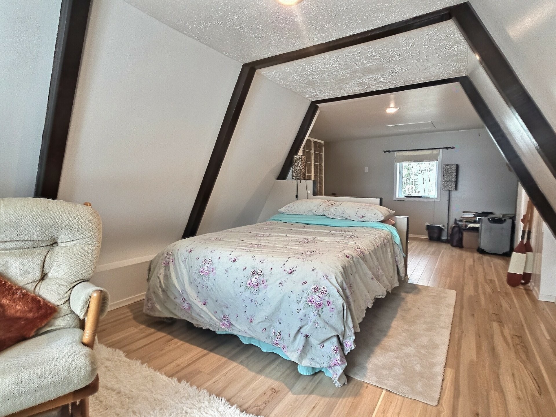 









528


Ch. du Lac-Cameron

,
Saint-Eugène-de-Guigues,




QC
J0Z3L0

