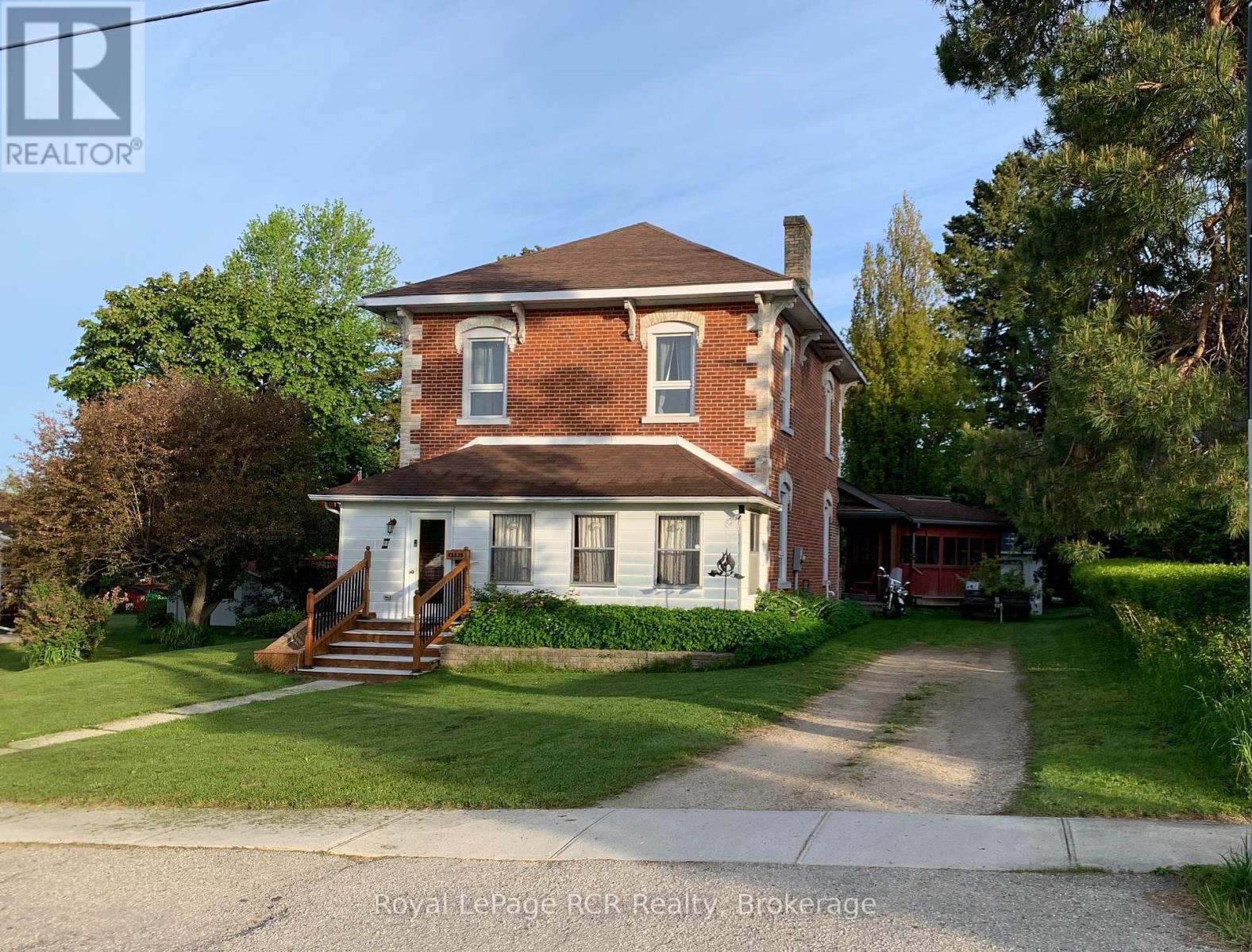 












99 MAITLAND STREET

,
Minto,




Ontario
N0G1Z0

