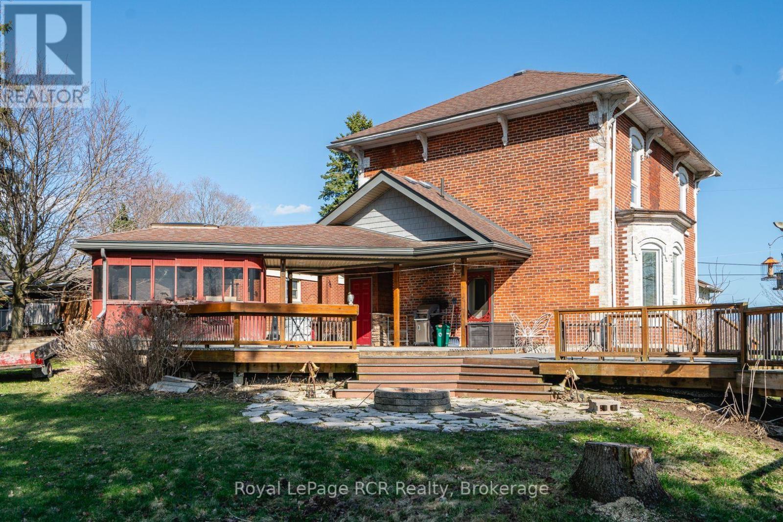 












99 MAITLAND STREET

,
Minto,




Ontario
N0G1Z0


