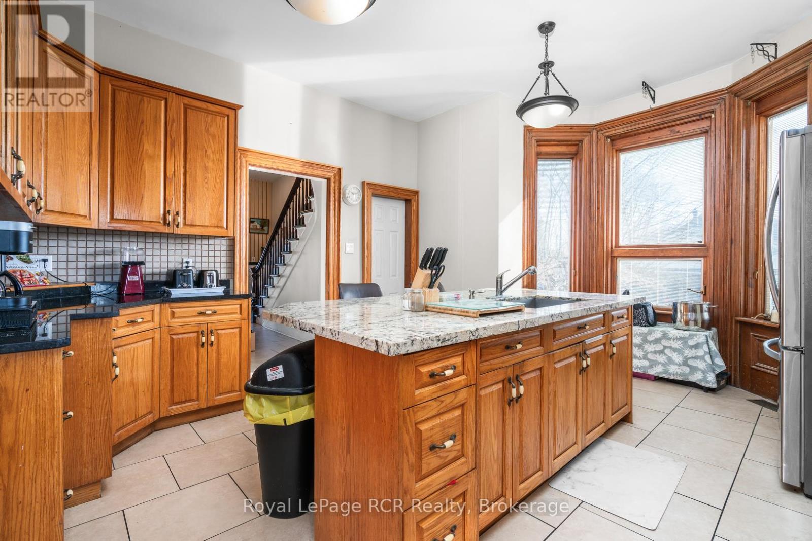 












99 MAITLAND STREET

,
Minto,




Ontario
N0G1Z0

