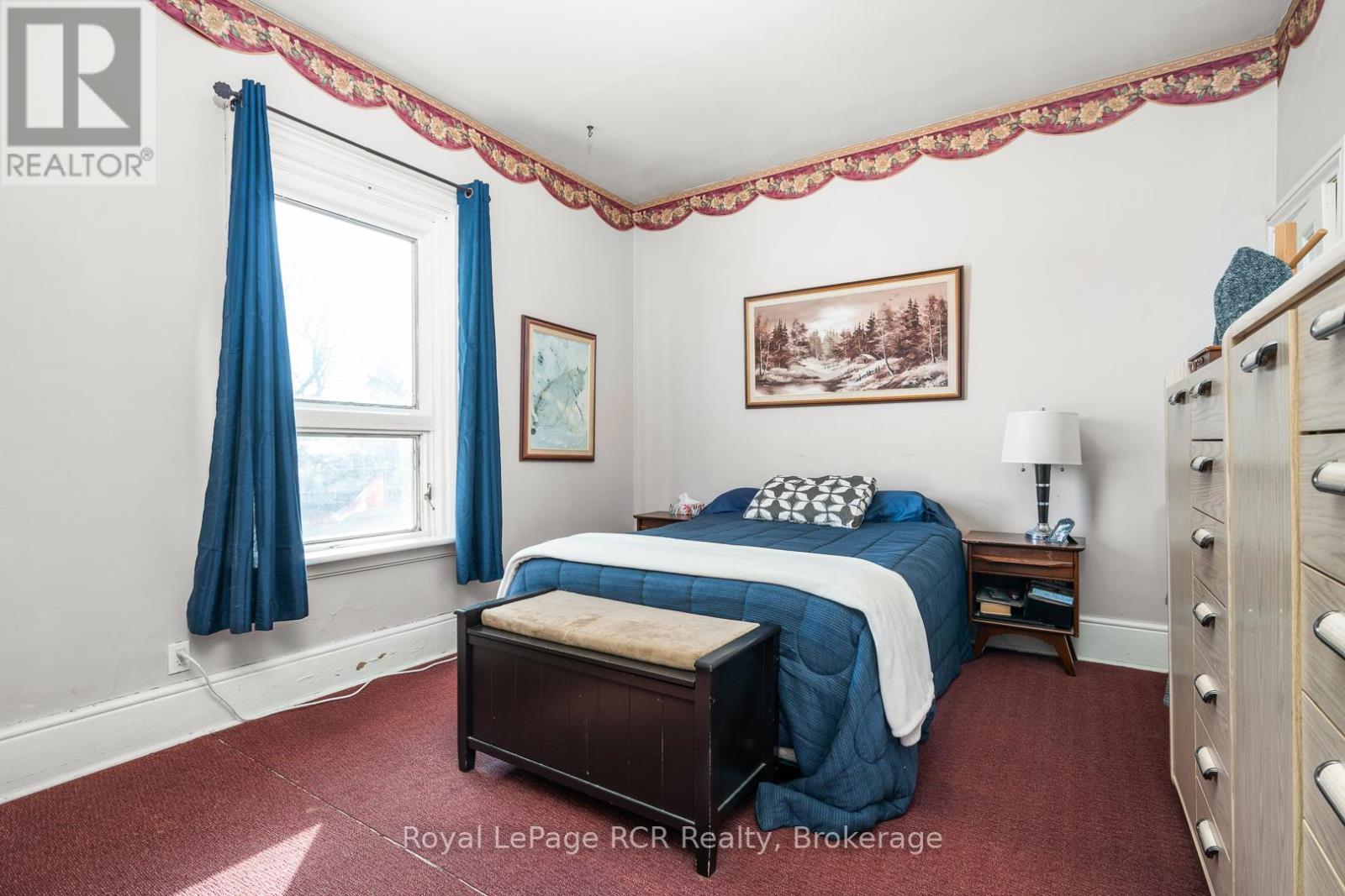 












99 MAITLAND STREET

,
Minto,




Ontario
N0G1Z0

