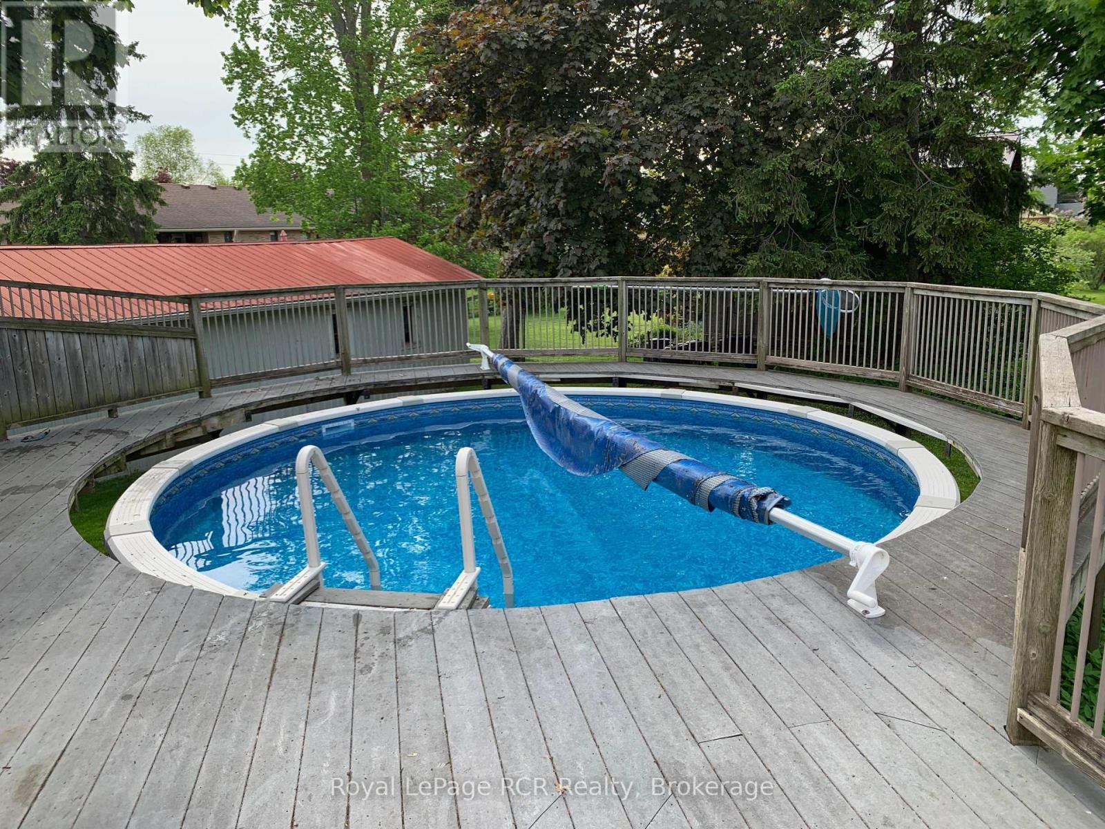 












99 MAITLAND STREET

,
Minto,




Ontario
N0G1Z0


