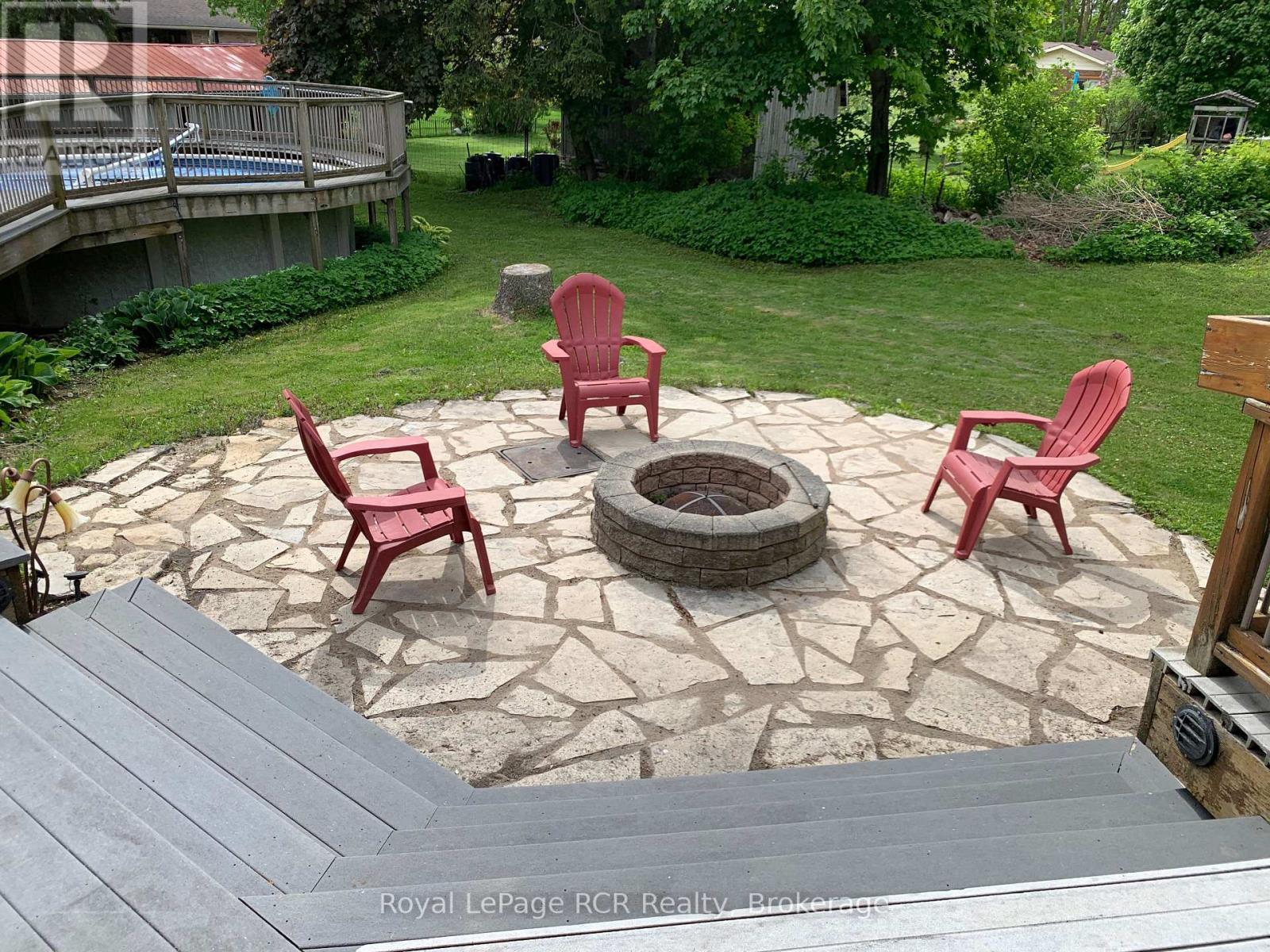 












99 MAITLAND STREET

,
Minto,




Ontario
N0G1Z0


