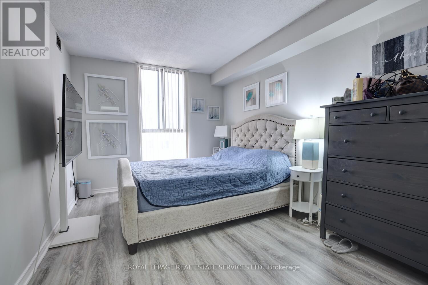 












702 - 155 HILLCREST AVENUE

,
Mississauga,




Ontario
L5B3Z2

