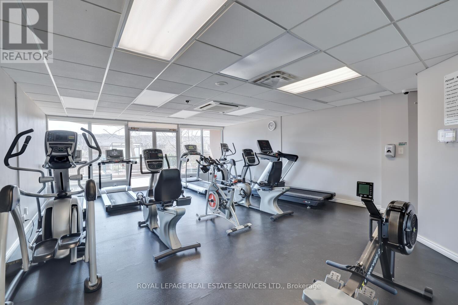 












702 - 155 HILLCREST AVENUE

,
Mississauga,




Ontario
L5B3Z2

