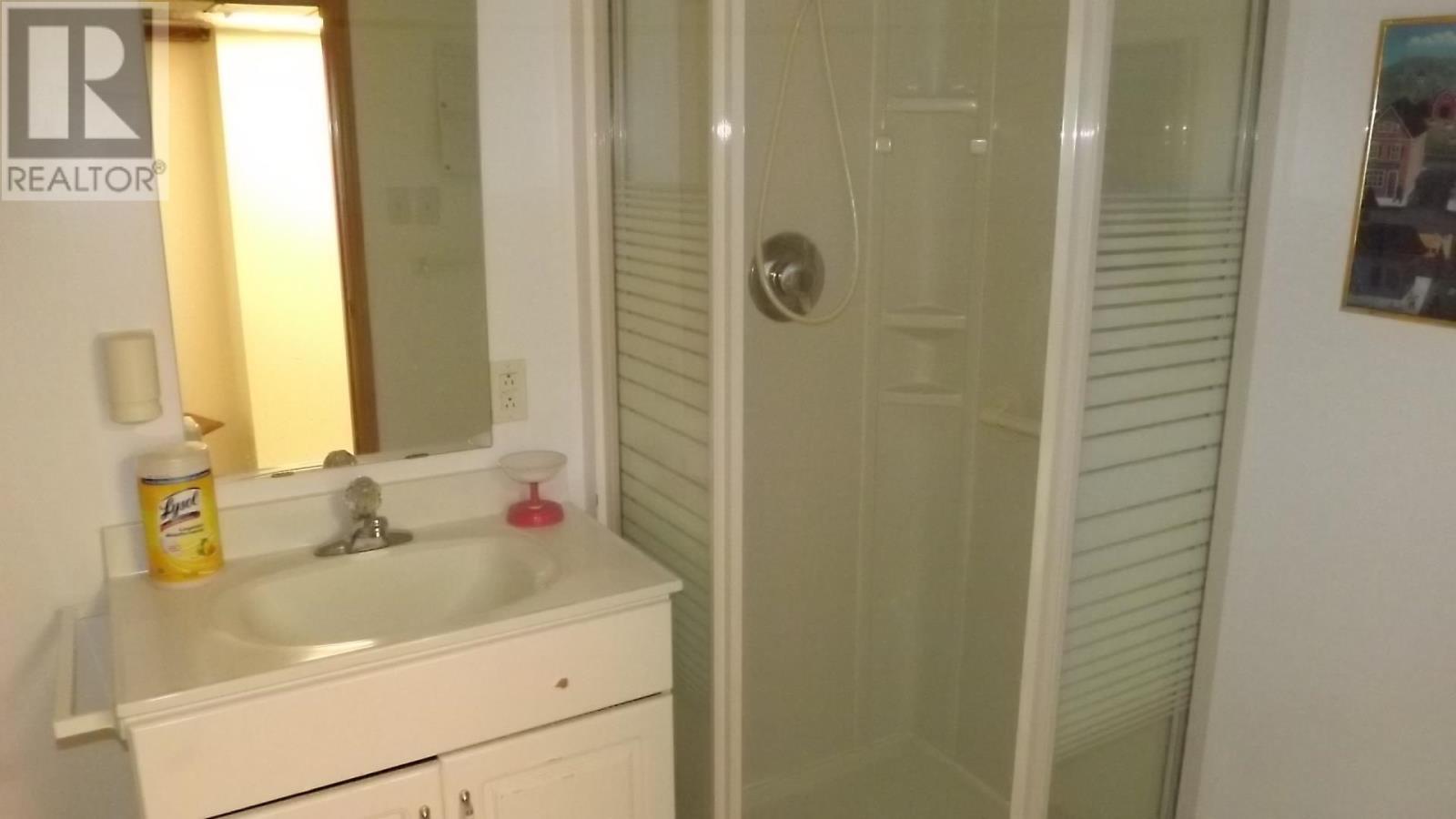 












38 Blackwell RD

,
Elliot Lake,




Ontario
P5A1G5

