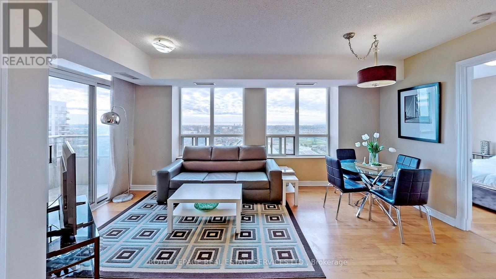 












3011 - 310 BURNHAMTHORPE ROAD W

,
Mississauga,




Ontario
L5B4P9

