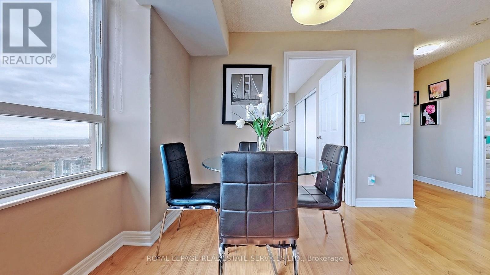 












3011 - 310 BURNHAMTHORPE ROAD W

,
Mississauga,




Ontario
L5B4P9

