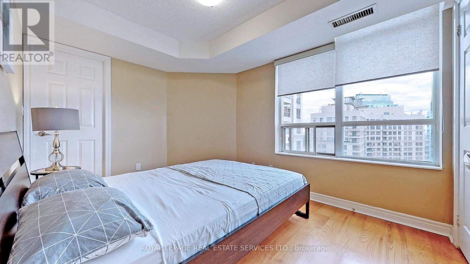 












3011 - 310 BURNHAMTHORPE ROAD W

,
Mississauga,




Ontario
L5B4P9

