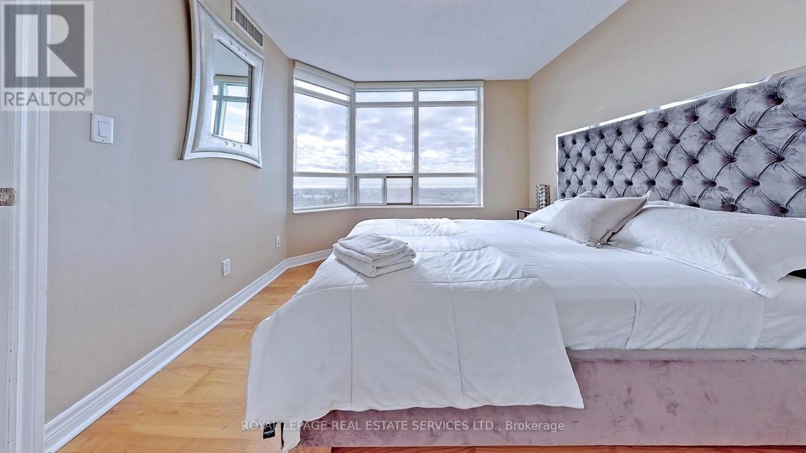 












3011 - 310 BURNHAMTHORPE ROAD W

,
Mississauga,




Ontario
L5B4P9


