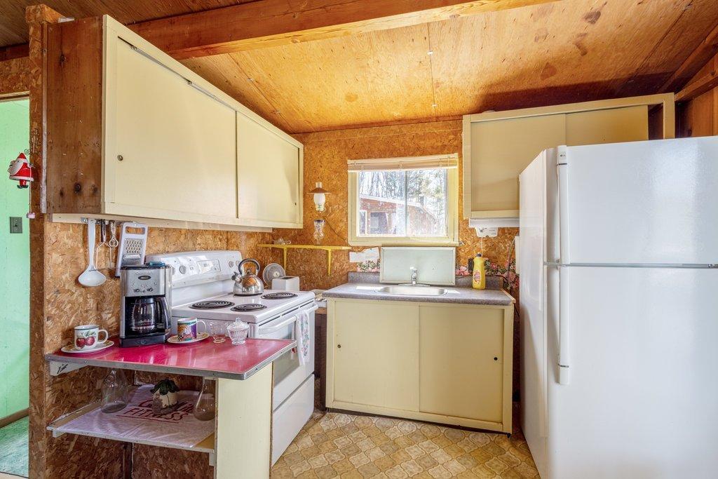 









82


Av. des Peupliers

,
Pontiac,




QC
J0X2G0

