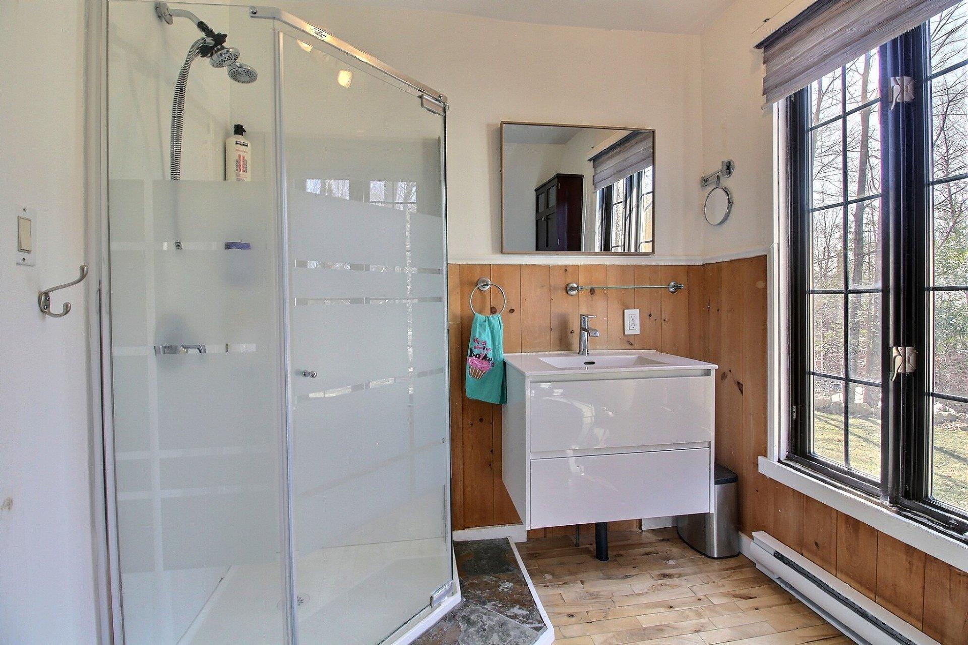 









39


Rue des Trembles

,
Austin,




QC
J0B1B0

