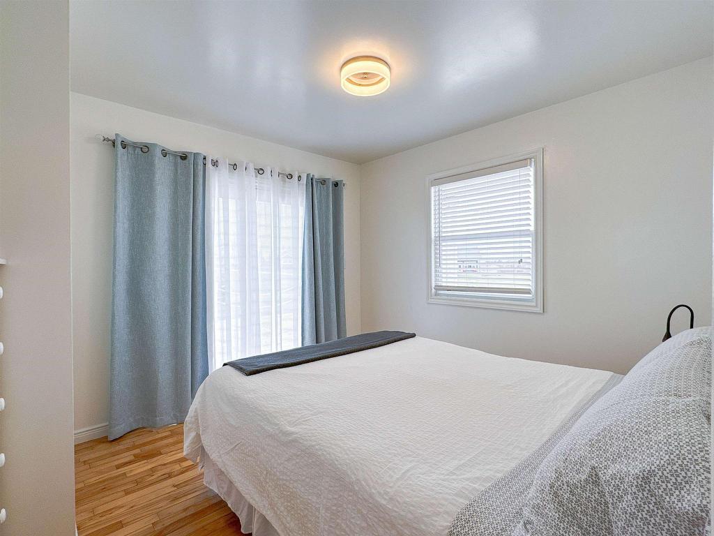 












36 Estates Way

,
Brackley Beach,







PE
C1E 2R3

