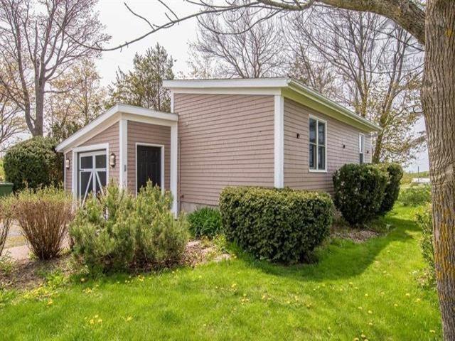 












53 King Street

,
Hortonville,




NS
B4P 2R3

