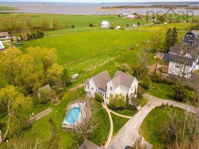 












53 King Street

,
Hortonville,




NS
B4P 2R3

