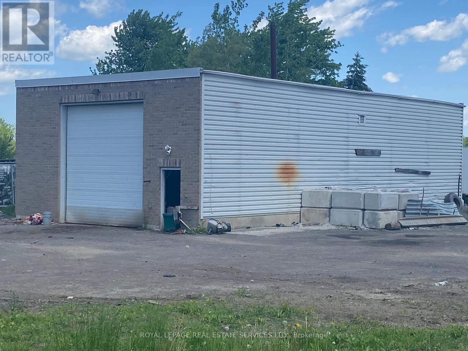 












10617* TRAFALGAR ROAD

,
Halton Hills,







Ontario
L7G4S5

