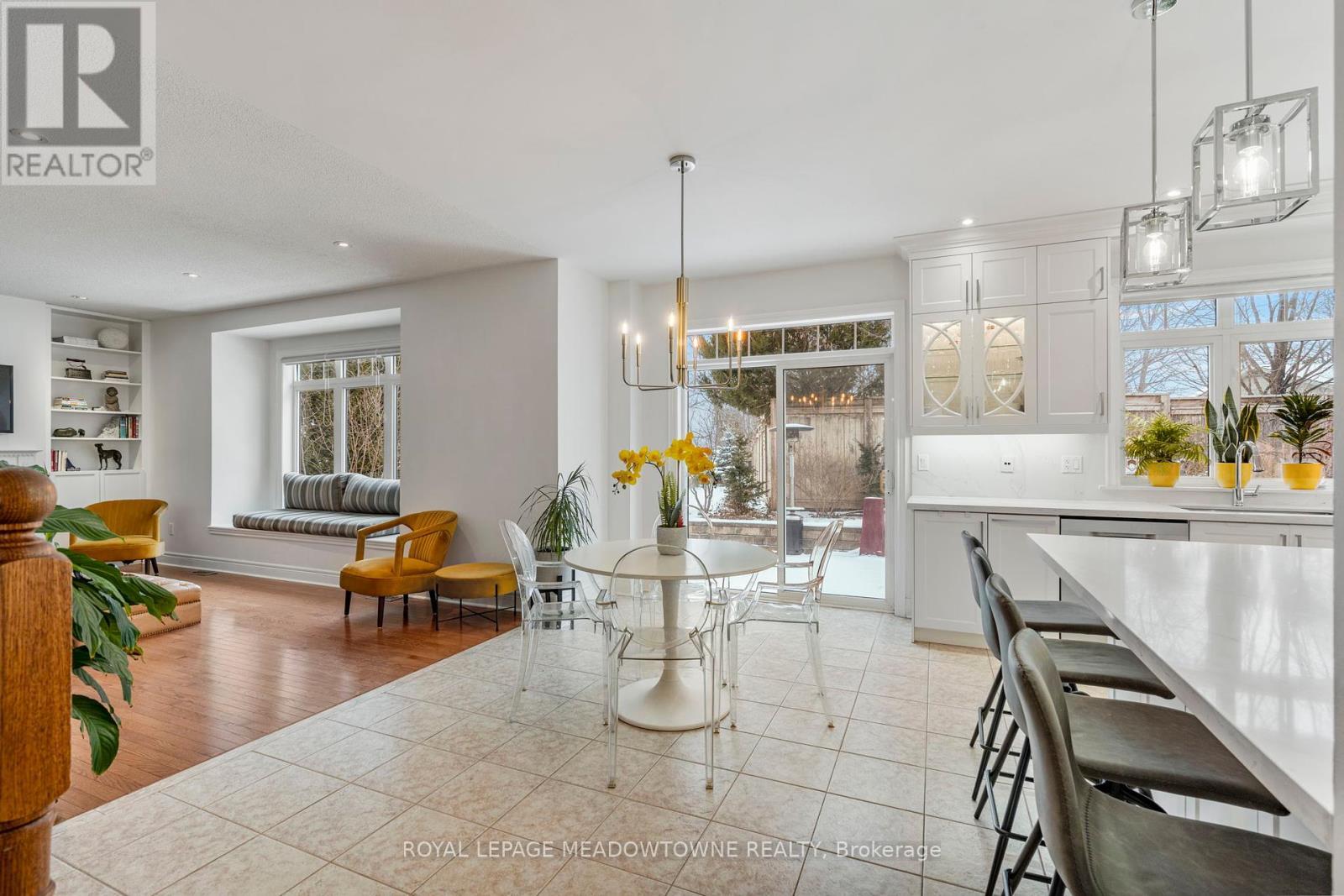 












33 NOVA SCOTIA ROAD

,
Brampton,




Ontario
L6Y5K6

