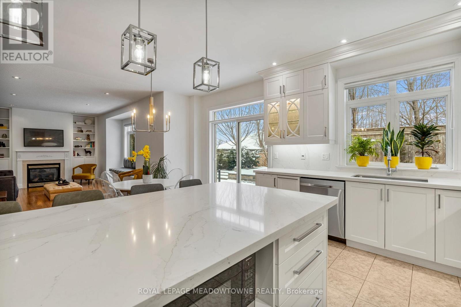 












33 NOVA SCOTIA ROAD

,
Brampton,




Ontario
L6Y5K6

