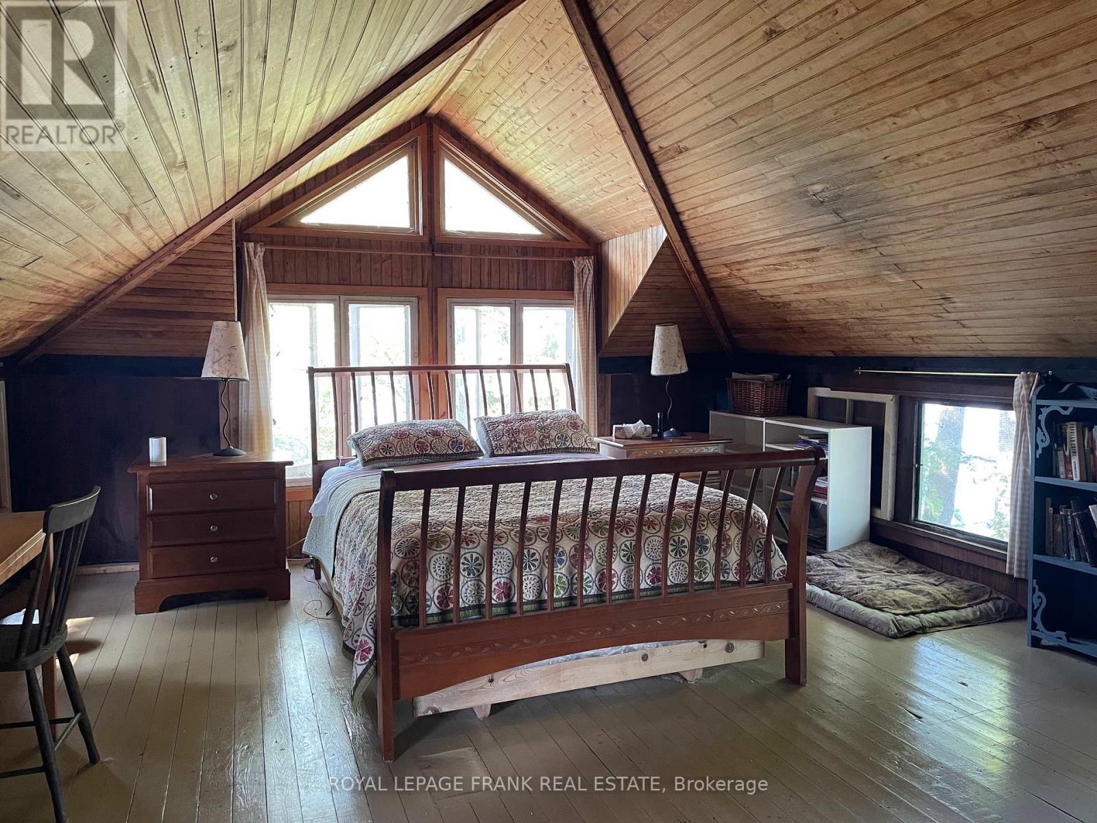 












422 ISLAND 11A

,
Douro-Dummer,




Ontario
K0L2H0

